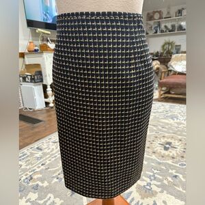 Jones New York Black and Gold Pencil Skirt